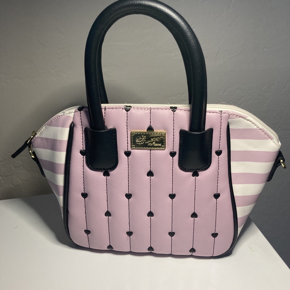 Luv Betsy purse